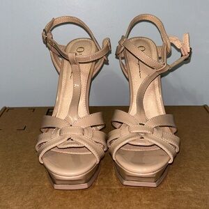 Nude platform heels sz 9